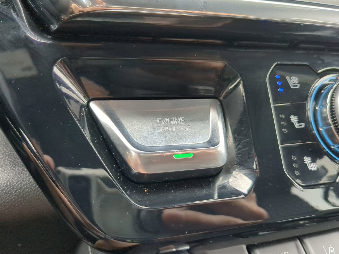 2024 GMC Sierra 3500HD Denali Appleton WI