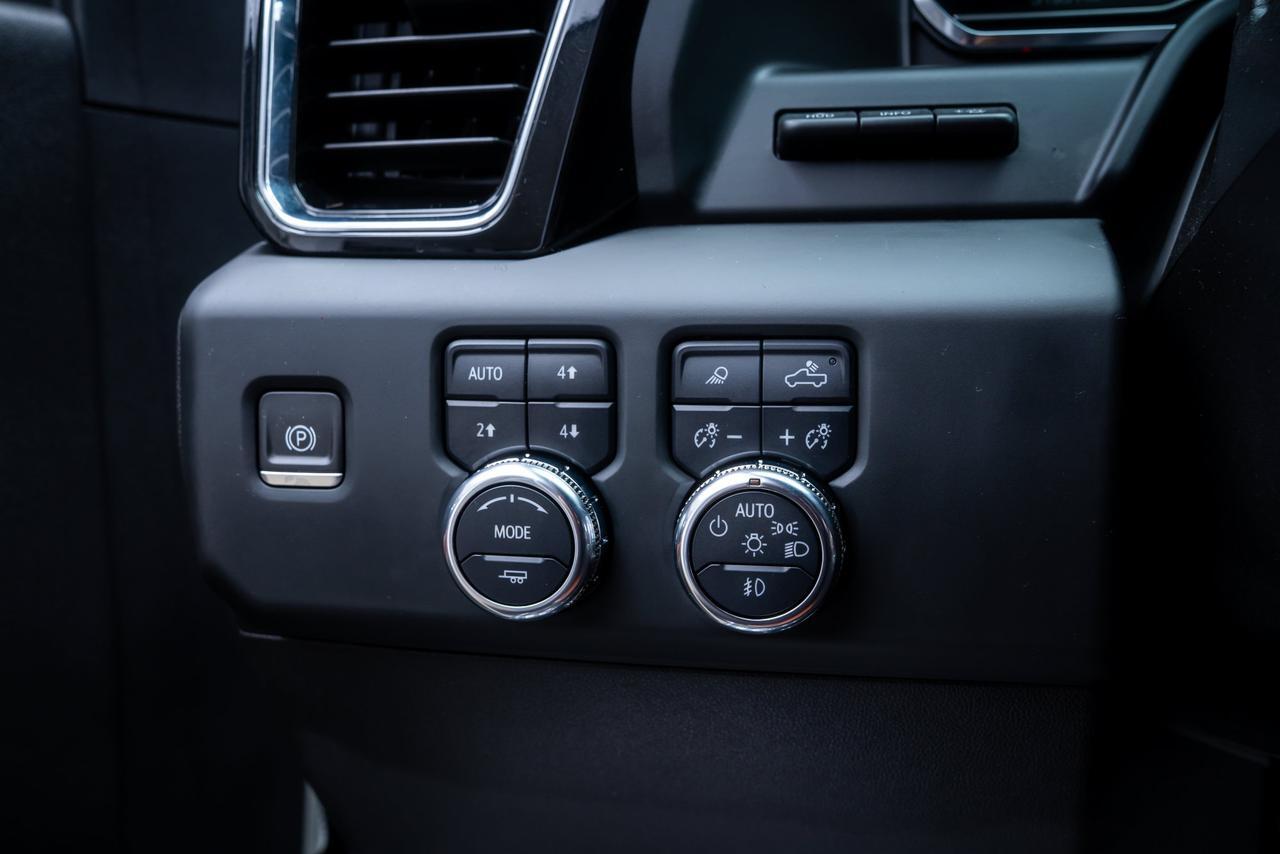 2024 GMC Sierra 3500HD Denali Ultimate 1 Owner / Technology Package / Bose Audio Portland OR