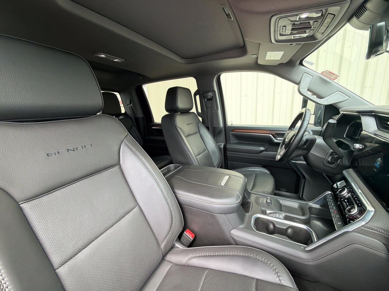 2024 GMC Sierra 3500HD Denali Watertown SD
