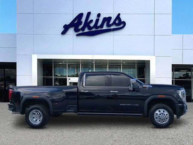 2024 GMC Sierra 3500HD Denali