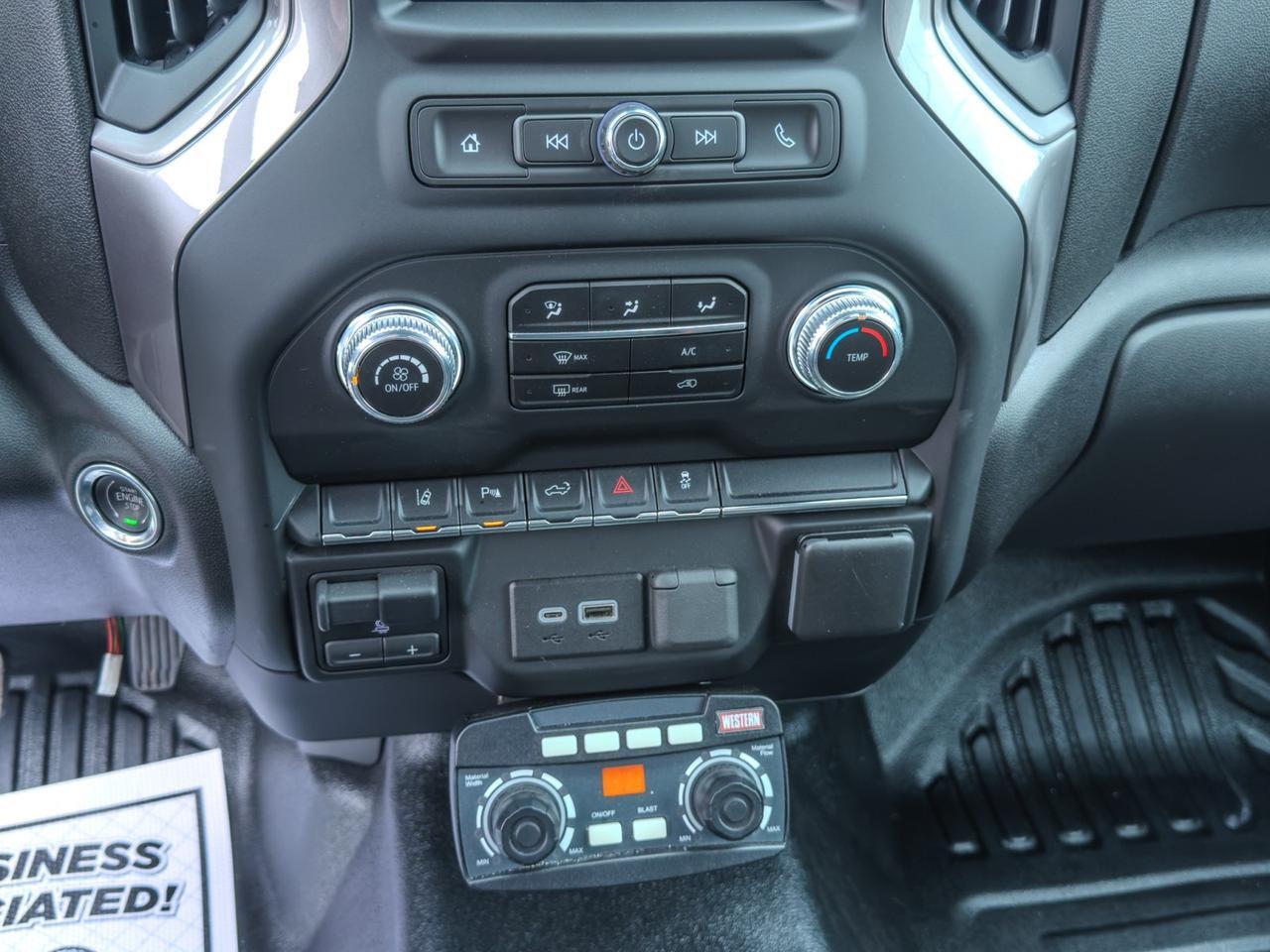 2024 GMC Sierra 3500HD Pro 4WD Tallmadge OH