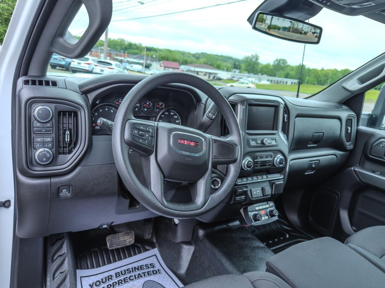 2024 GMC Sierra 3500HD Pro 4WD Tallmadge OH