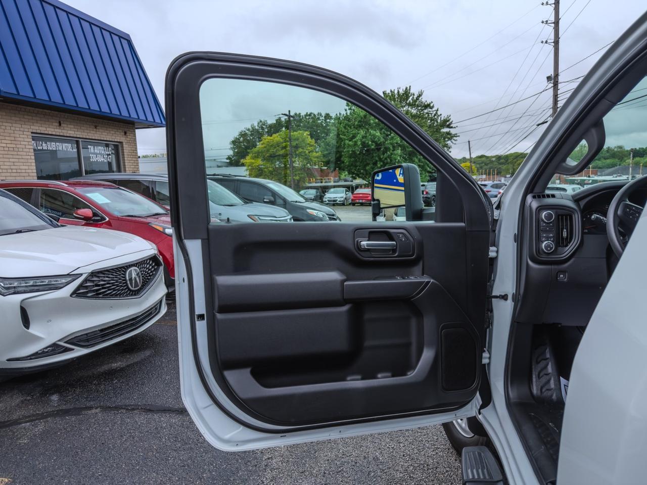 2024 GMC Sierra 3500HD Pro 4WD Tallmadge OH