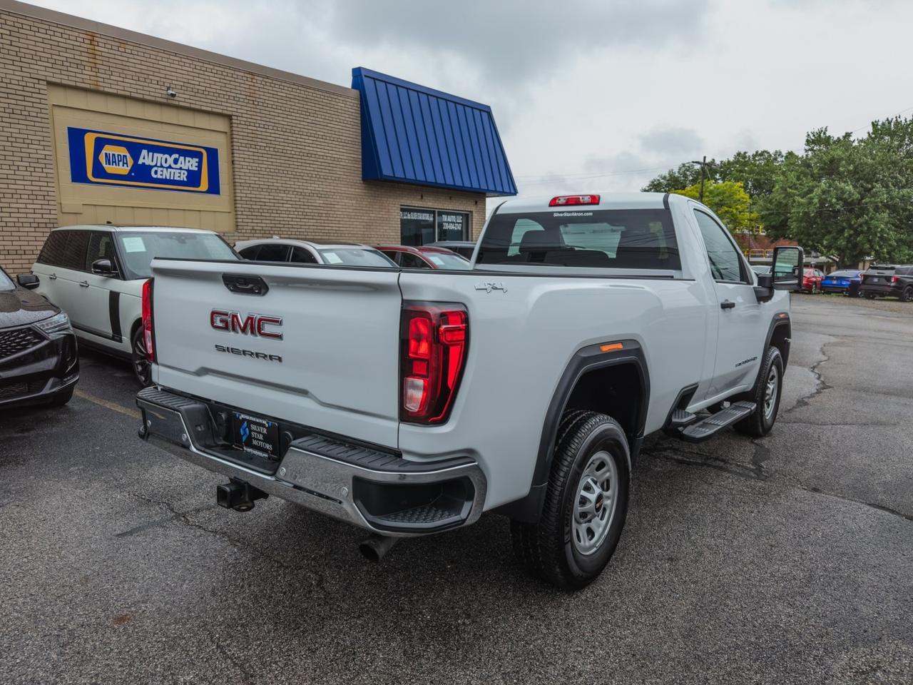 2024 GMC Sierra 3500HD Pro 4WD Tallmadge OH