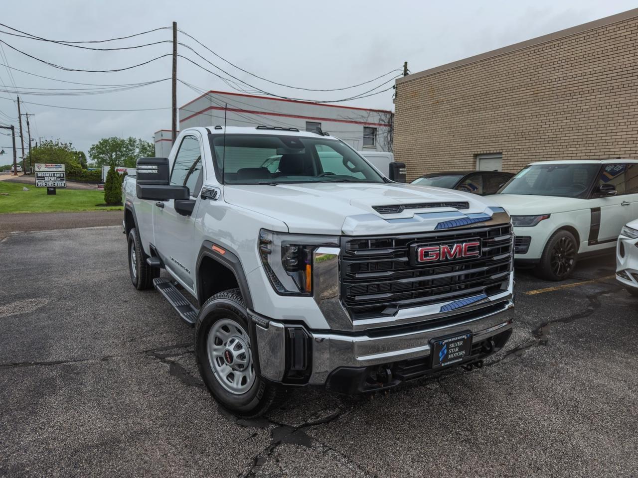 2024 GMC Sierra 3500HD Pro 4WD Tallmadge OH