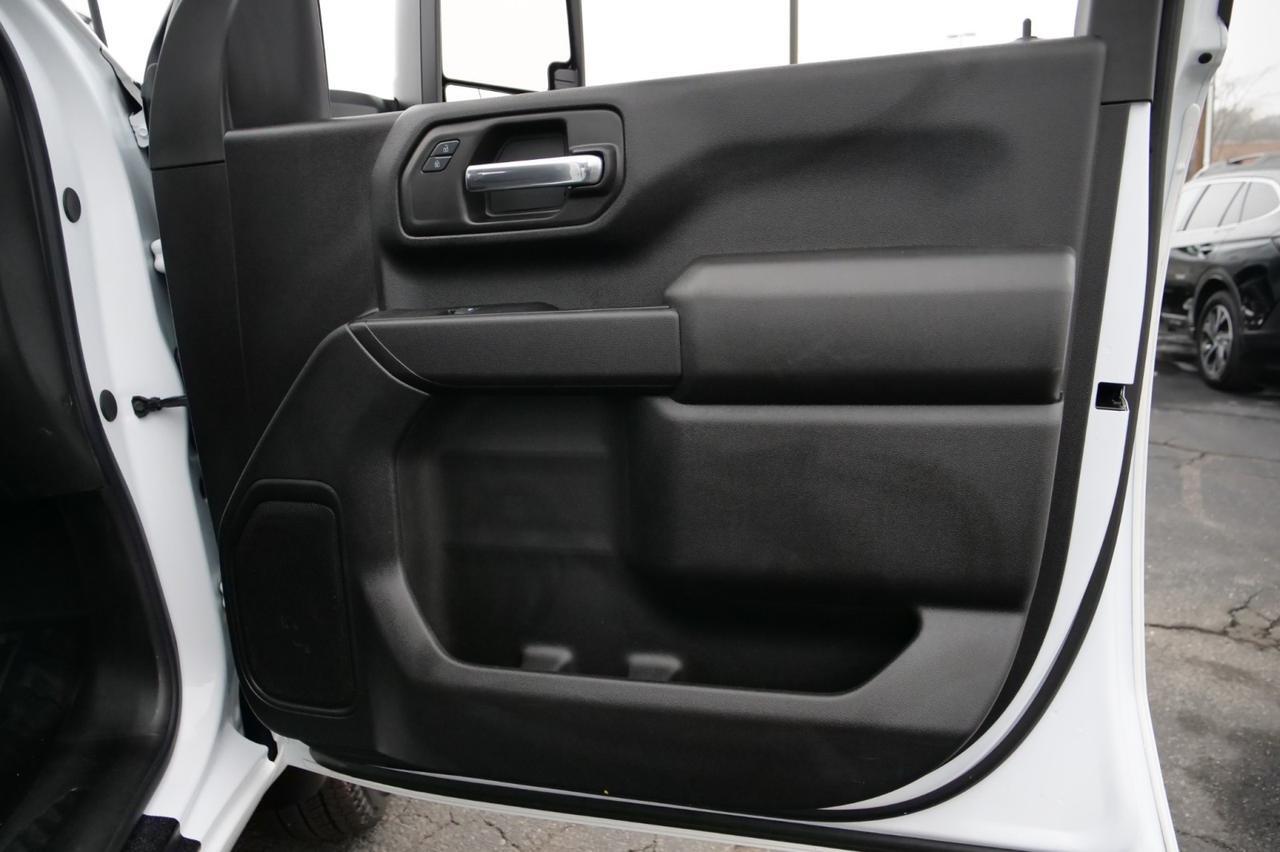 2024 GMC Sierra 3500HD Pro 4X4 / DRW / Dejana DynaPro Dump Bed / 6.6L V8! Lincolnton NC