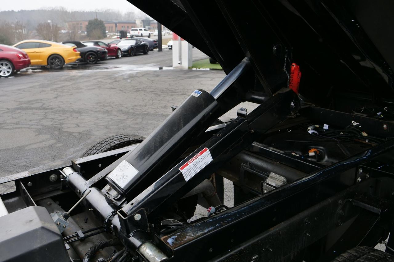 2024 GMC Sierra 3500HD Pro 4X4 / DRW / Dejana DynaPro Dump Bed / 6.6L V8! Lincolnton NC