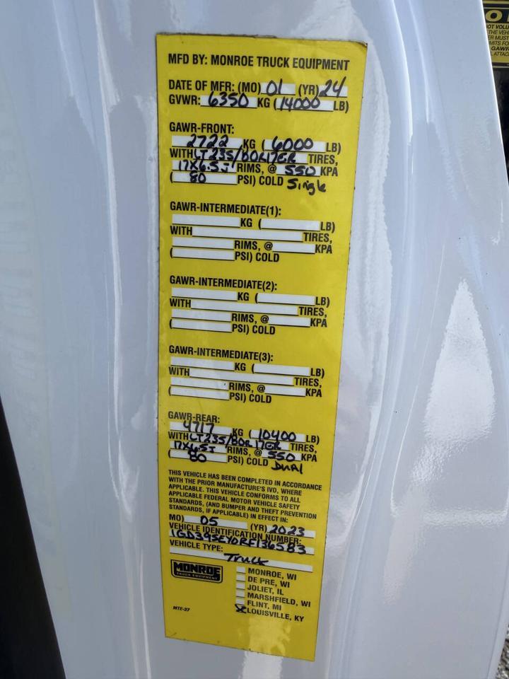 2024 GMC Sierra 3500HD Pro 4x4 2dr Regular Cab LB DRW Eldridge IA