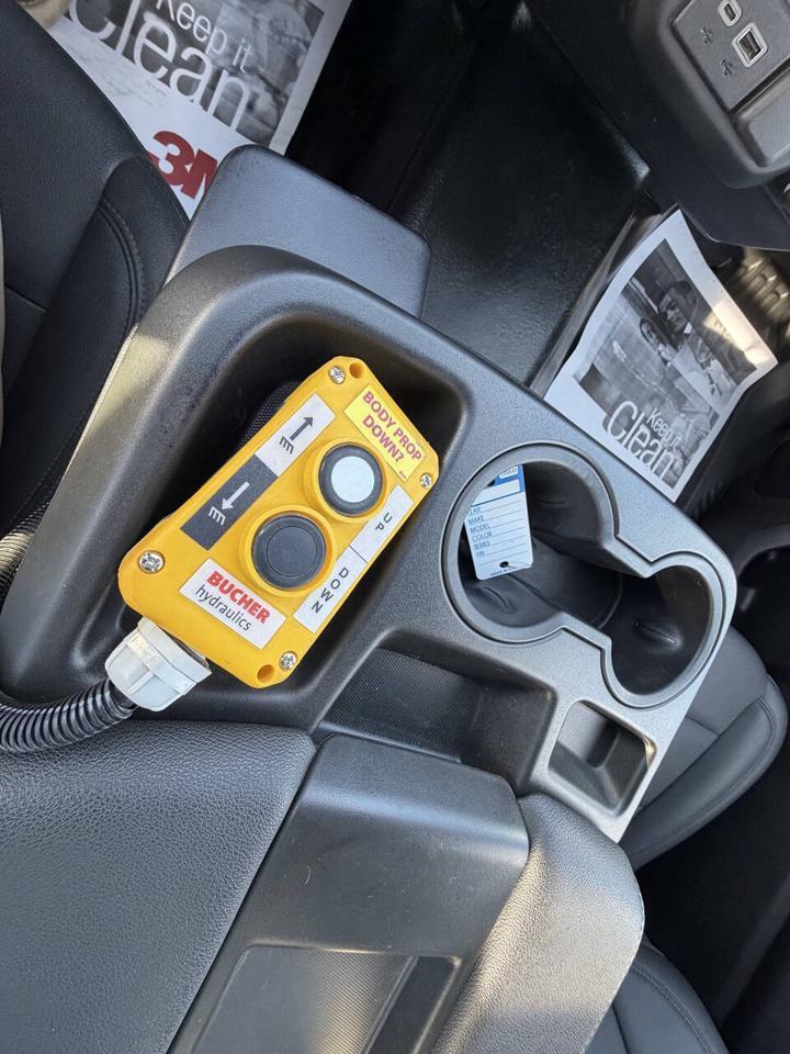 2024 GMC Sierra 3500HD Pro 4x4 2dr Regular Cab LB DRW Eldridge IA