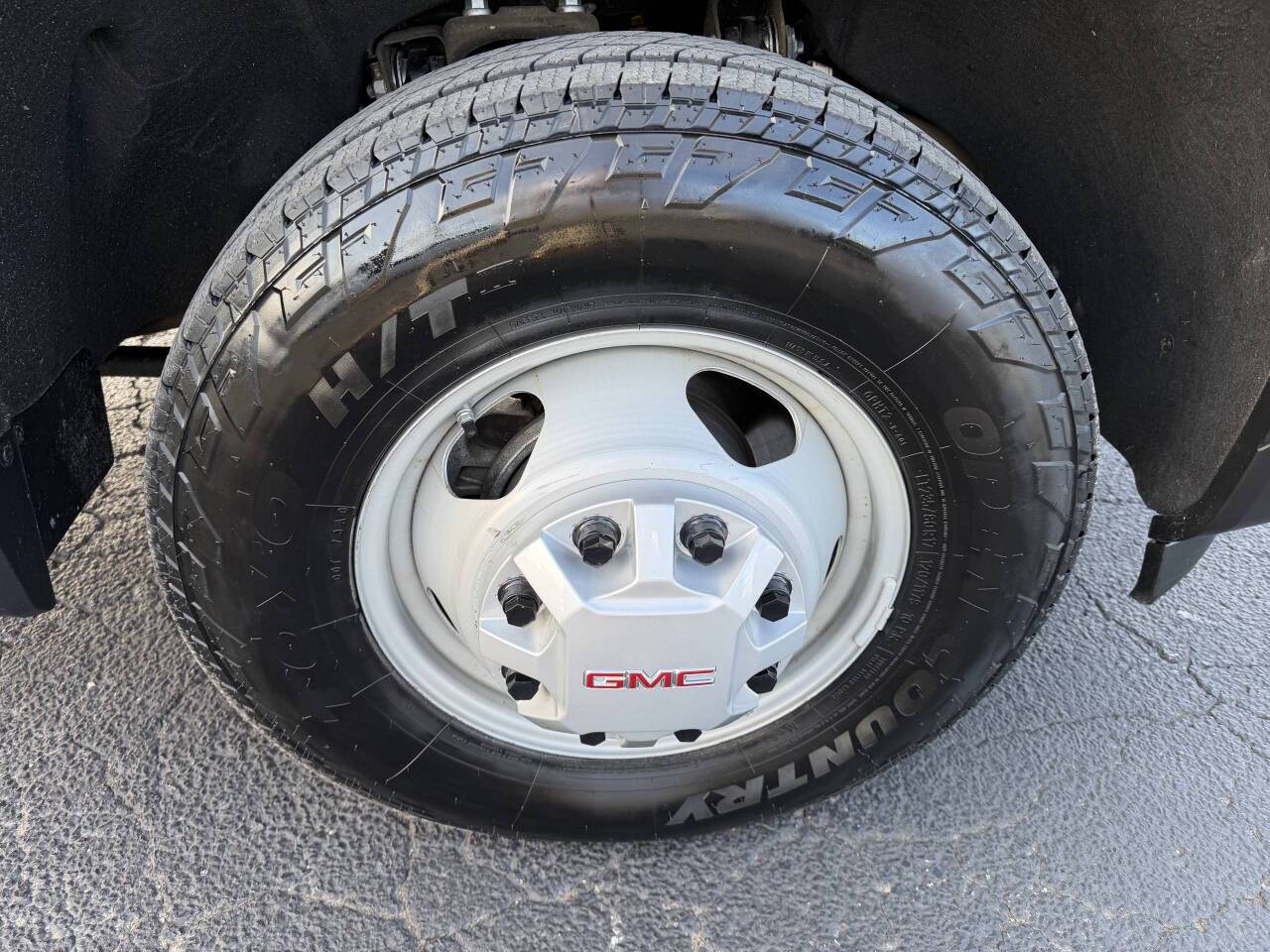 2024 GMC Sierra 3500HD Pro 4x4 2dr Regular Cab LB DRW Eldridge IA