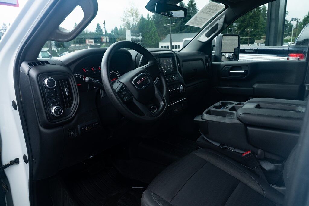 2024 GMC Sierra 3500HD Pro Milwaukie OR