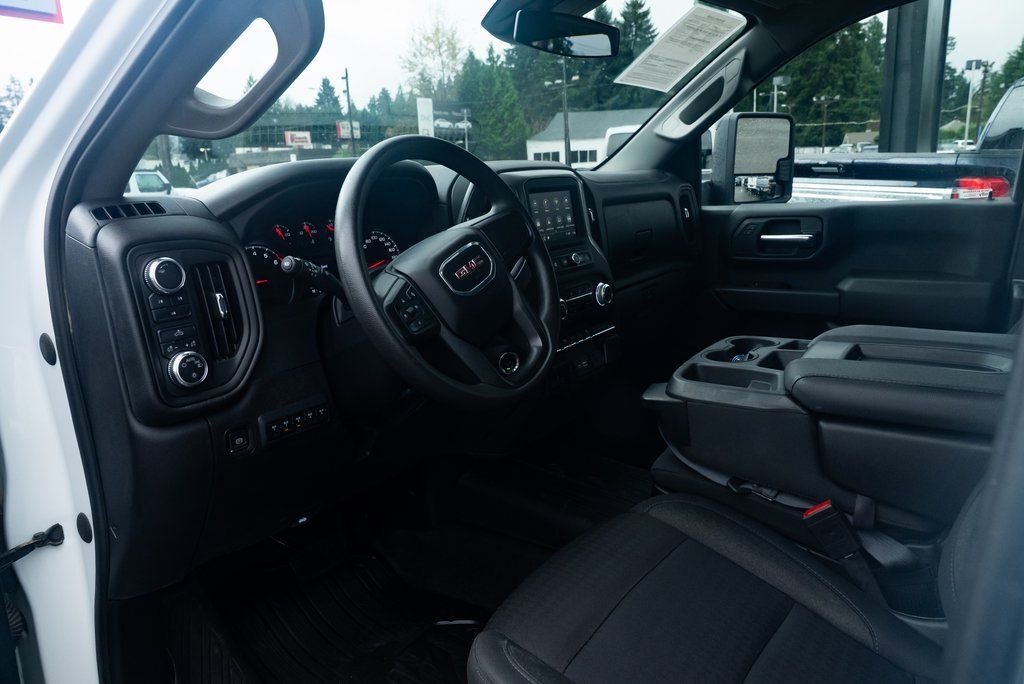 2024 GMC Sierra 3500HD Pro Milwaukie OR