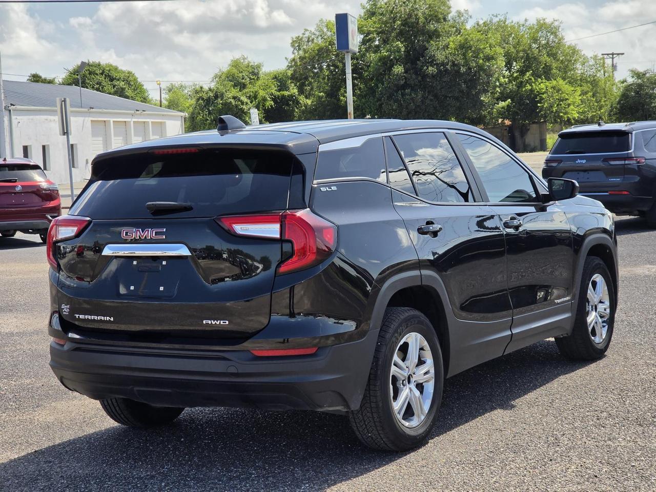 2024 GMC Terrain AWD SLE