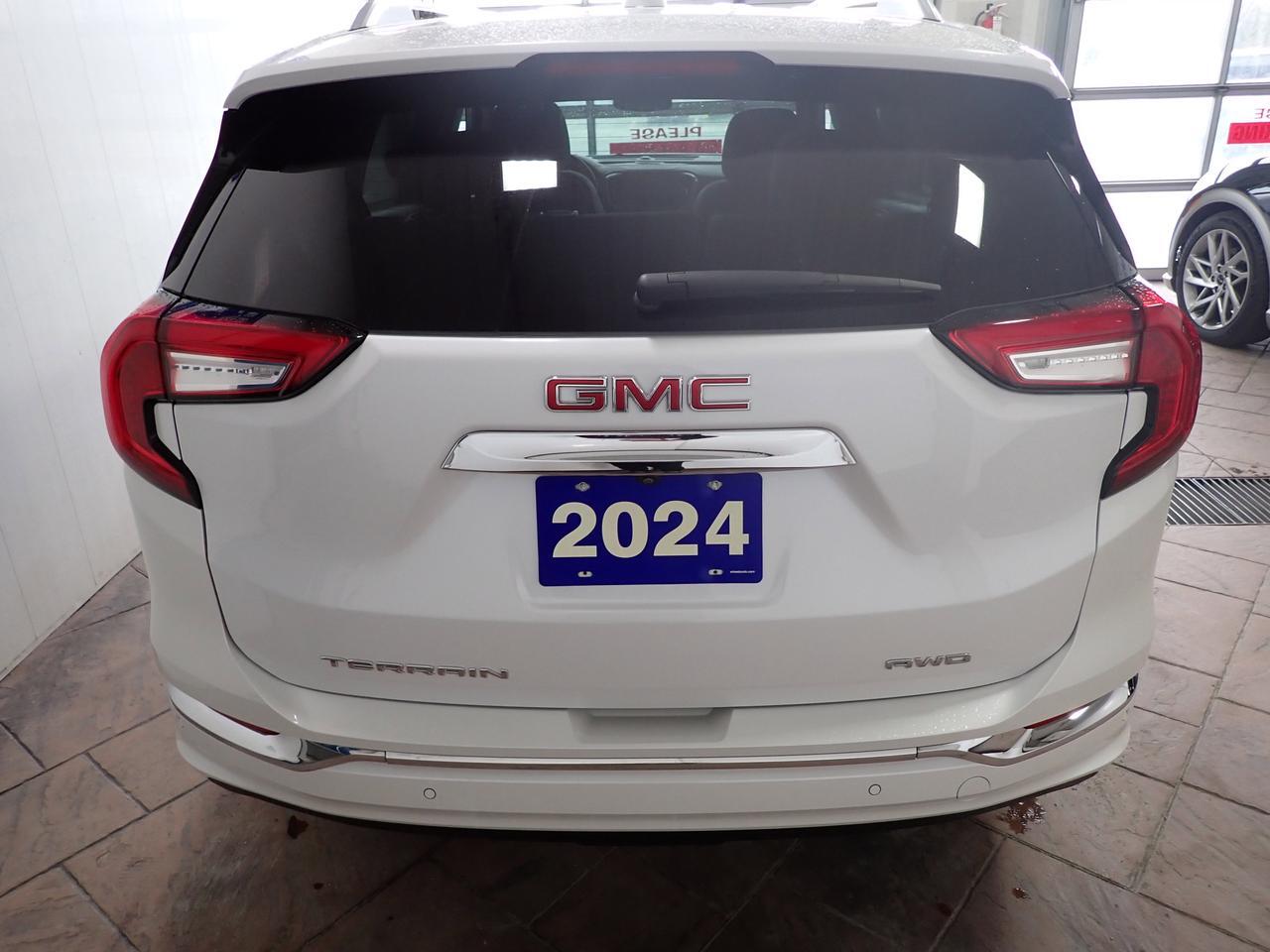 2024 GMC Terrain Denali AWD 4DR LEATHER NAVI SUNROOF Listowel ON