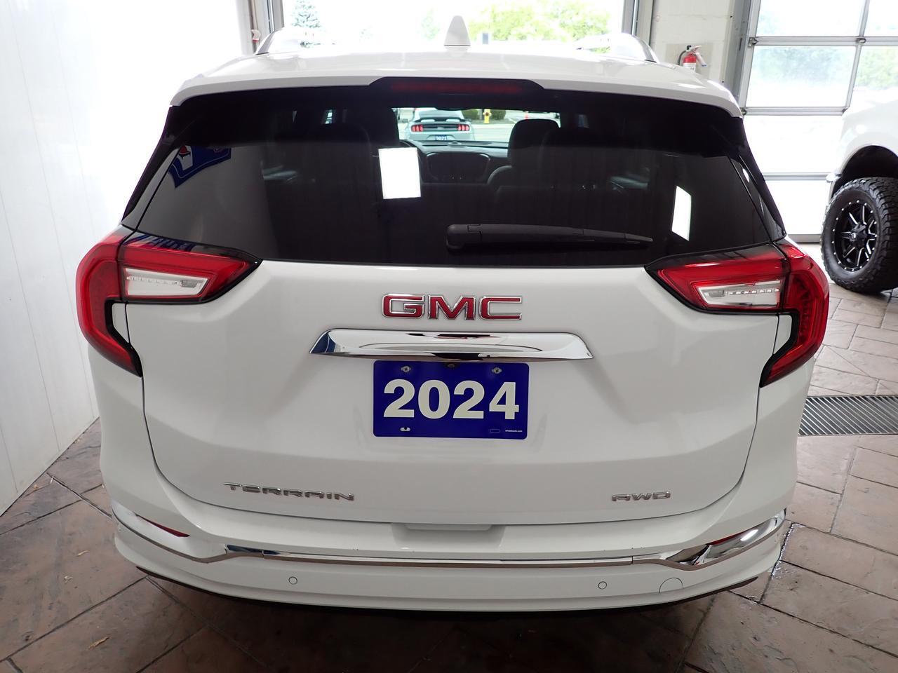 2024 GMC Terrain Denali AWD 4DR LEATHER SUNROOF Listowel ON