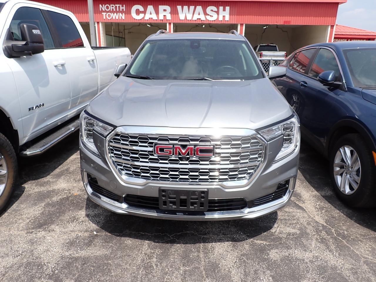 2024 GMC Terrain Denali AWD 4DR Listowel ON