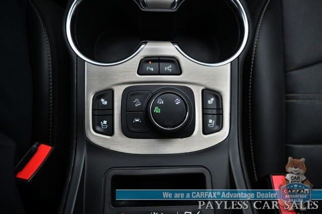2024 GMC Terrain Denali / AWD / Tech & Premium Pkg / Auto Start / Heated & Cooled Leather Seats / Heated Steering / NAV / Bose / Adaptive Cruise / Lane Depart & Blind Spot / Alert / Apple CarPlay & Android Auto / 1-Owner Anchorage AK