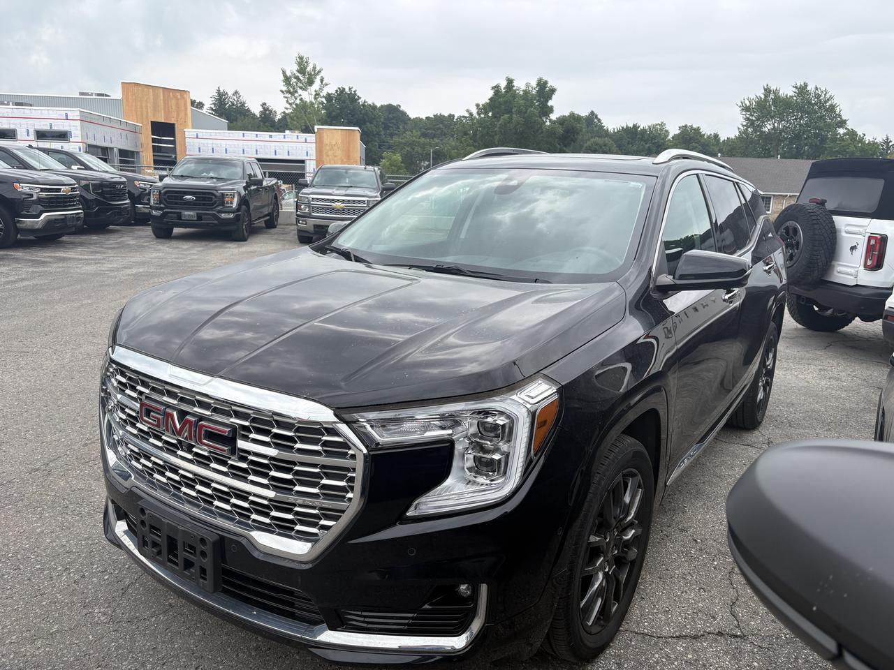 2024 GMC Terrain Denali Listowel ON