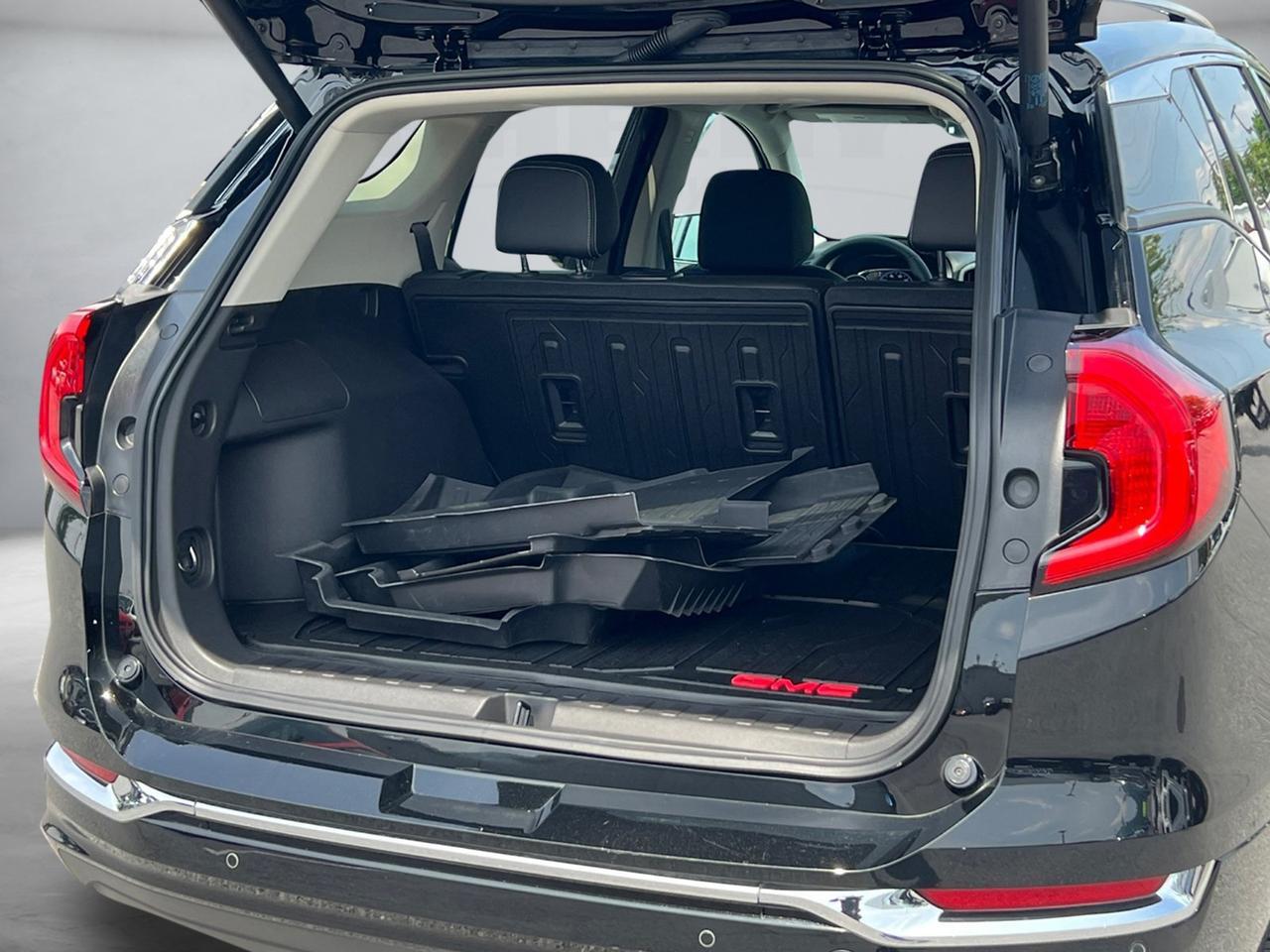 2024 GMC Terrain Denali Chantilly VA