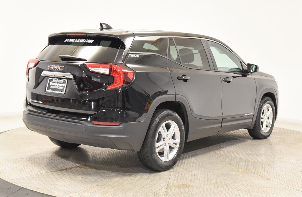 2024 GMC Terrain SLE Akron