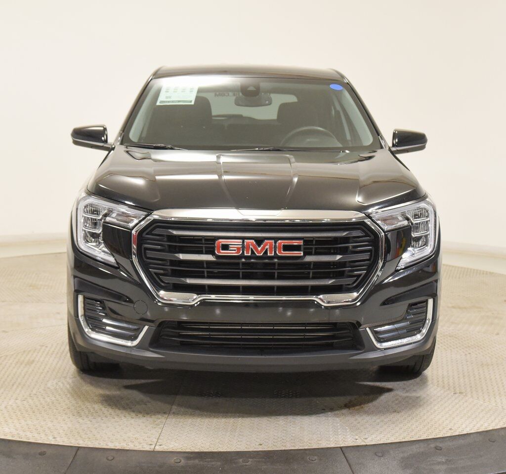 2024 GMC Terrain SLE Akron