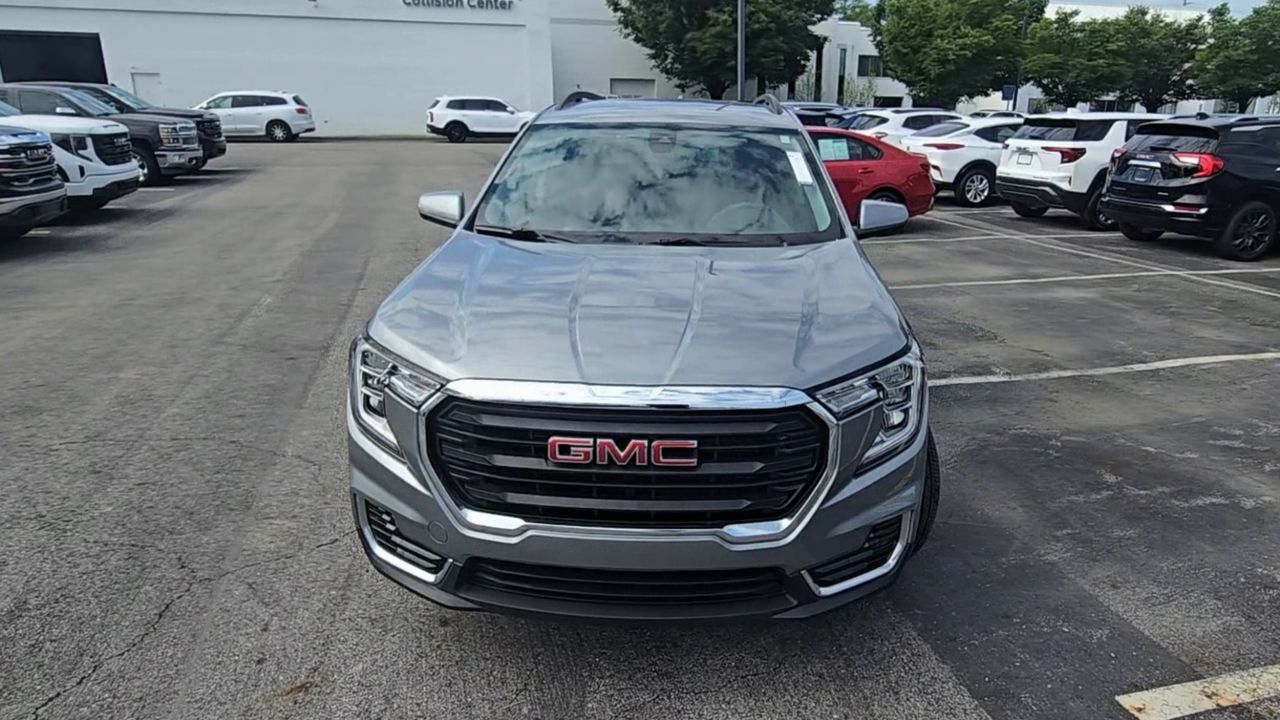 2024 GMC Terrain SLE