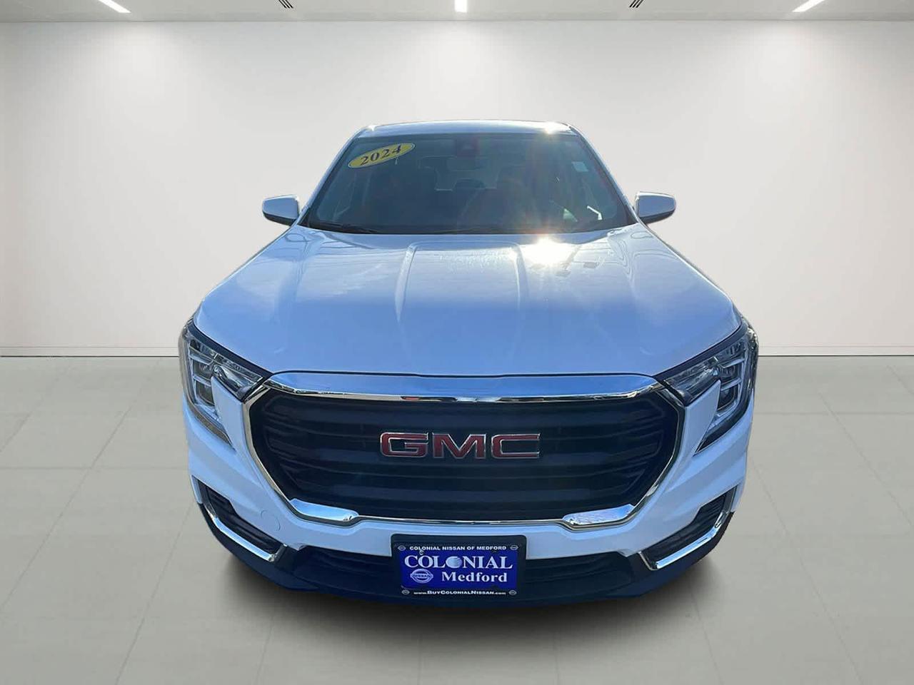 2024 GMC Terrain SLE Dartmouth MA
