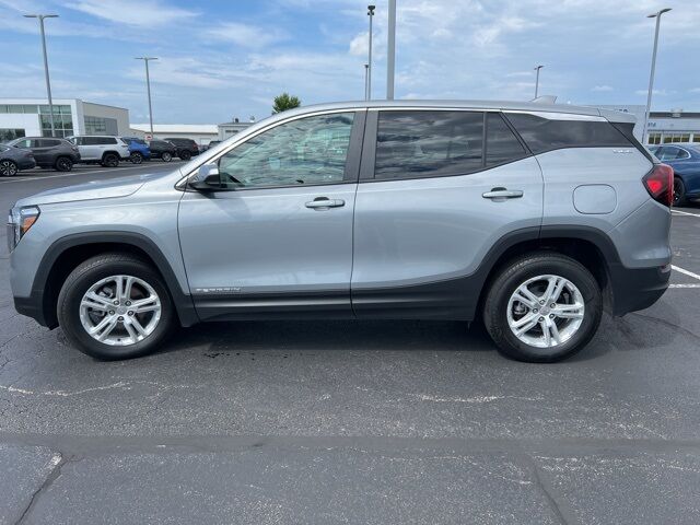 2024 GMC Terrain SLE Green Bay WI
