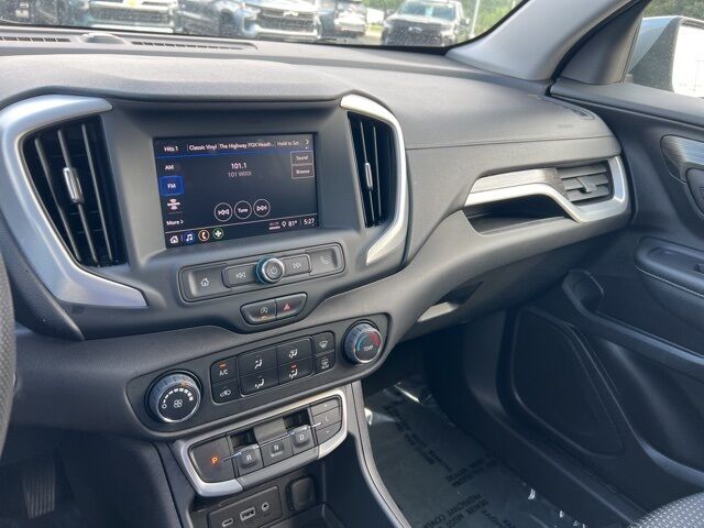 2024 GMC Terrain SLE Green Bay WI