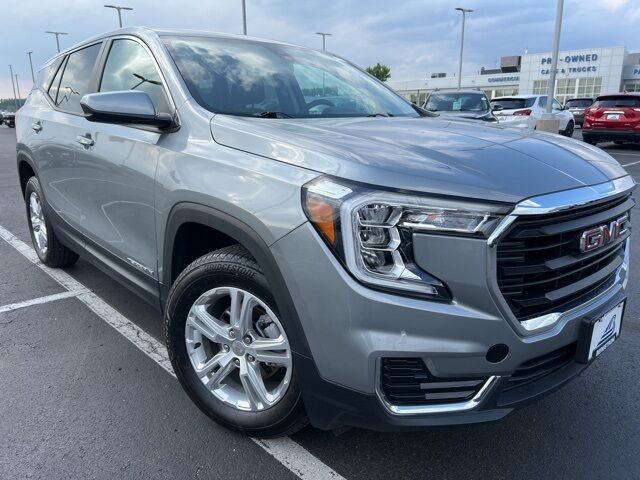 2024 GMC Terrain SLE Green Bay WI