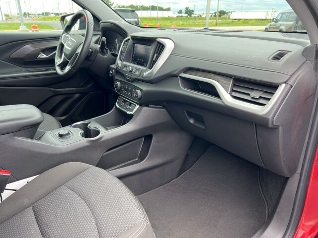 2024 GMC Terrain SLE Green Bay WI