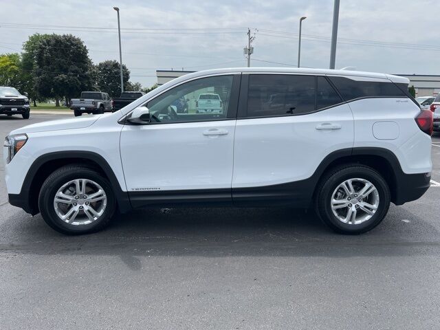 2024 GMC Terrain SLE Green Bay WI