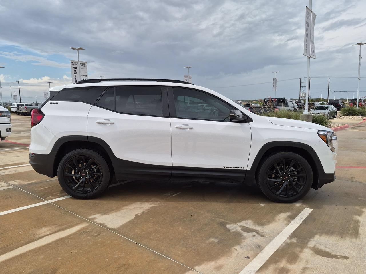 2024 GMC Terrain SLE