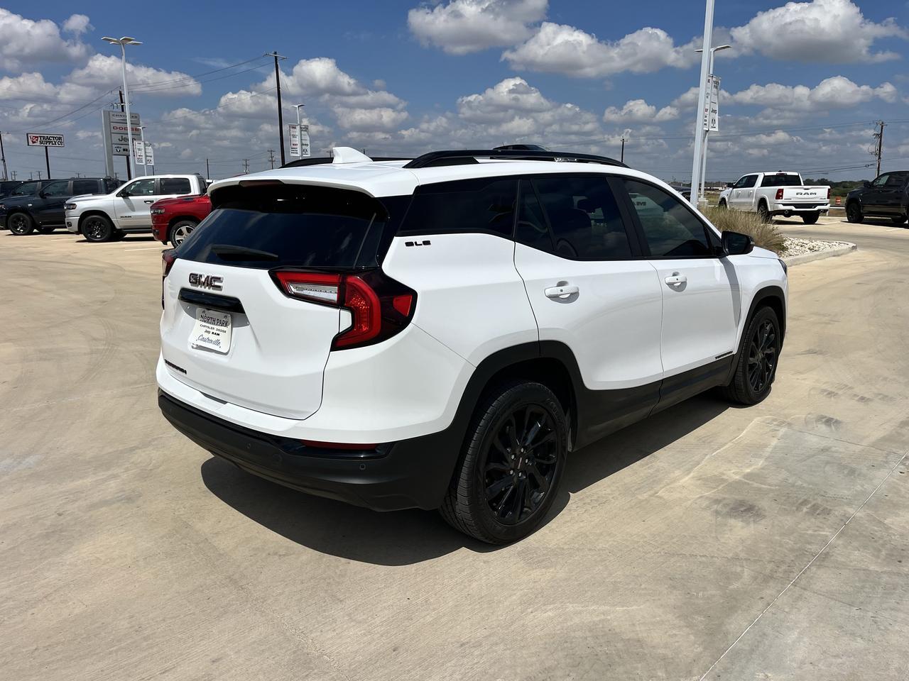 2024 GMC Terrain SLE