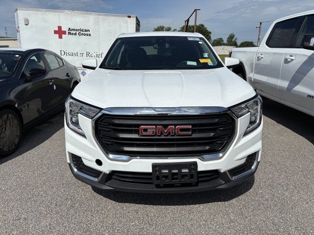 2024 GMC Terrain SLE Wilson NC