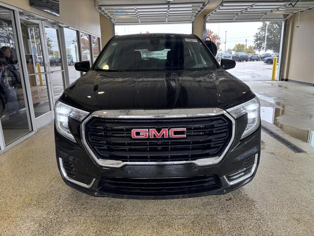 2024 GMC Terrain SLE Wilson NC