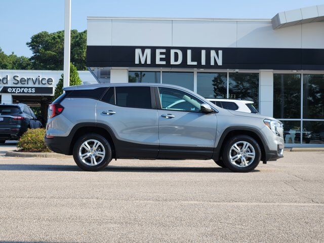 2024 GMC Terrain SLE Wilson NC