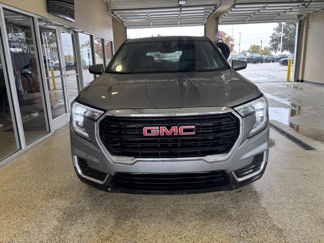 2024 GMC Terrain SLE Wilson NC