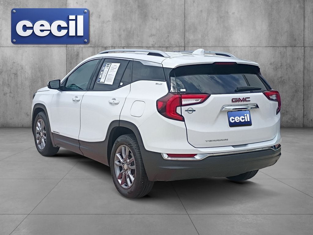 2024 GMC Terrain SLT