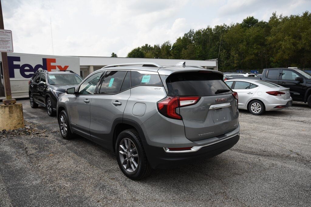 2024 GMC Terrain SLT Akron