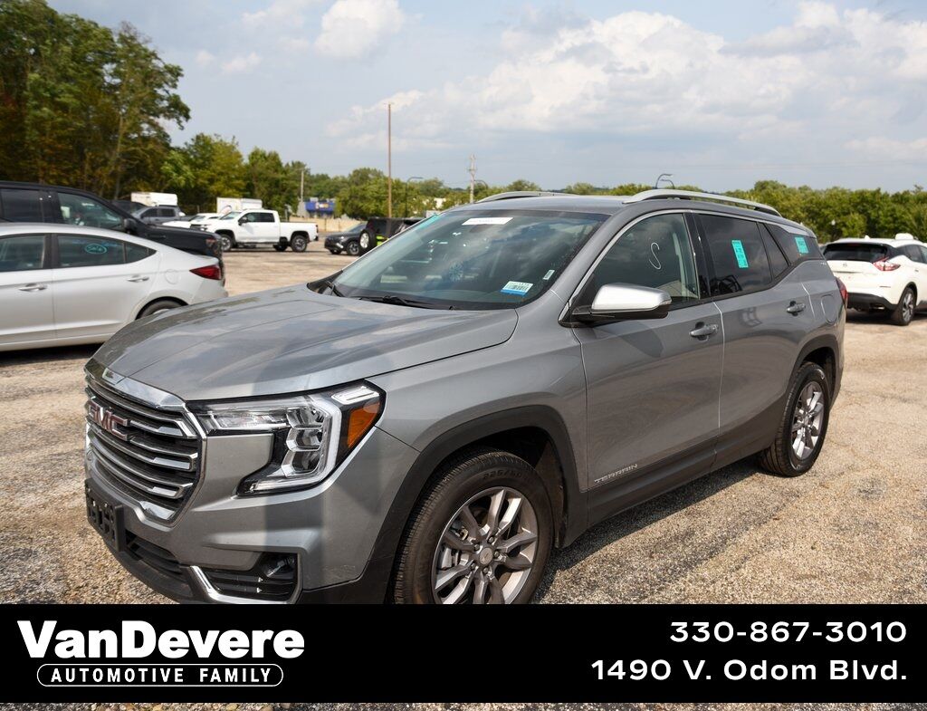 2024 GMC Terrain SLT Akron