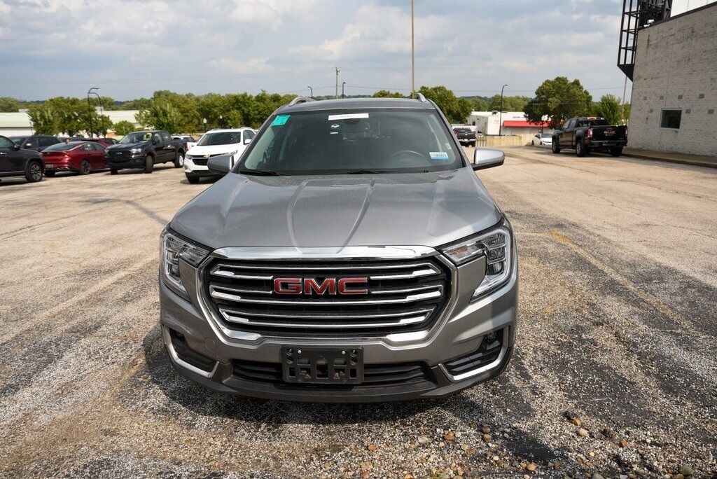 2024 GMC Terrain SLT Akron