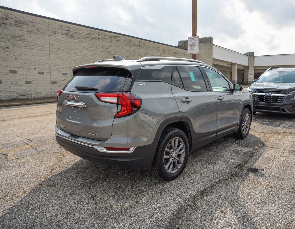 2024 GMC Terrain SLT Akron