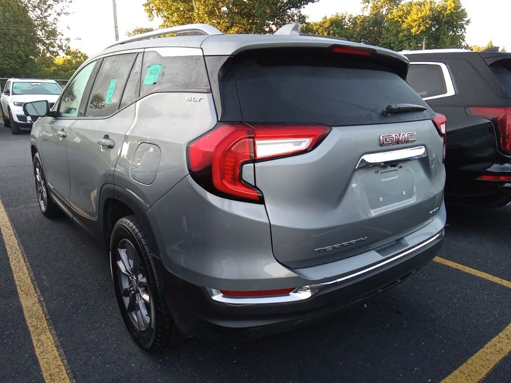 2024 GMC Terrain SLT Akron OH