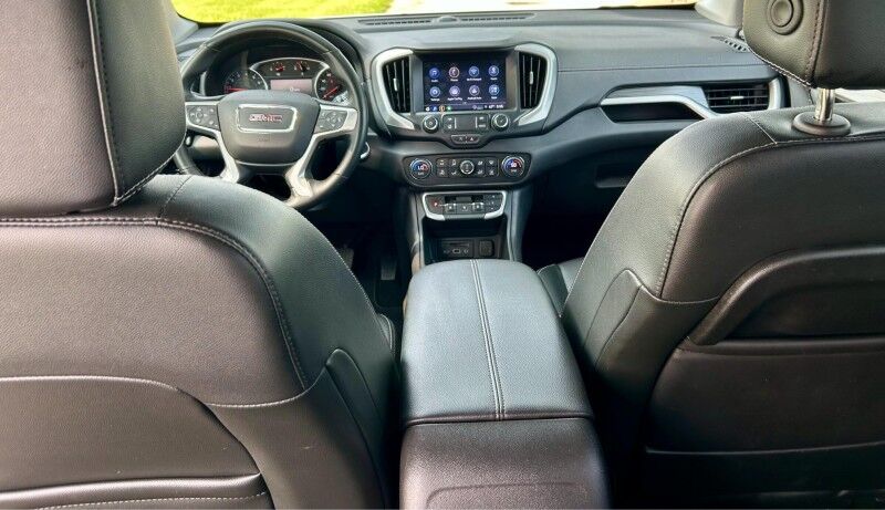 2024 GMC Terrain SLT Harper KS