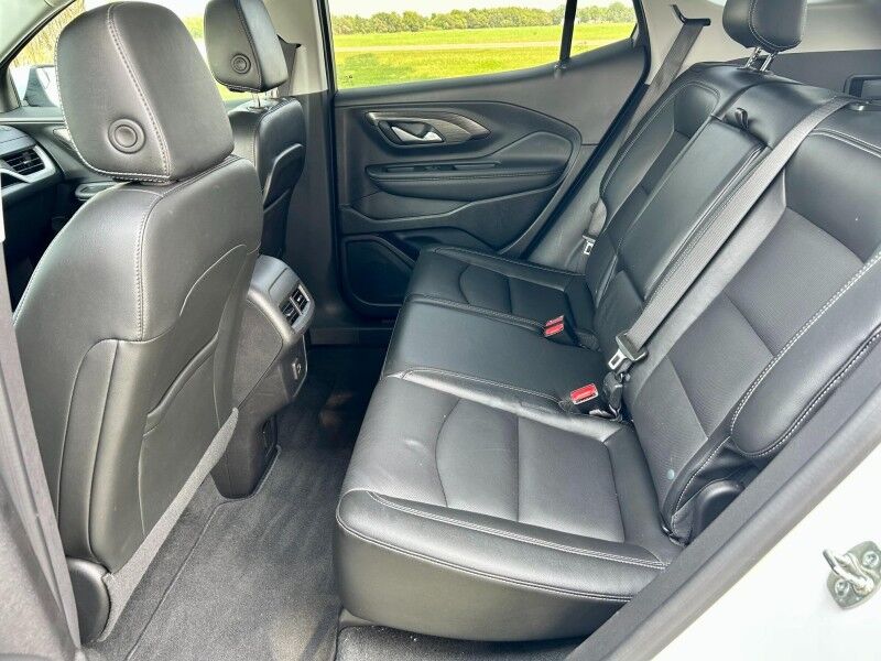 2024 GMC Terrain SLT Harper KS