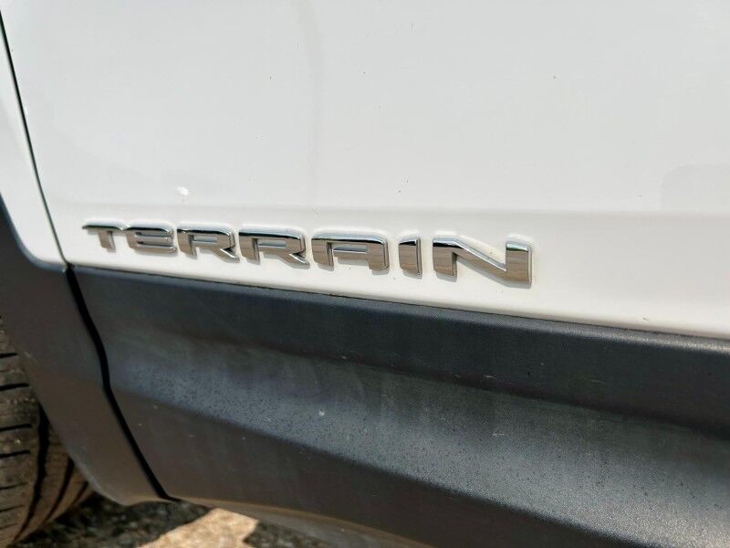 2024 GMC Terrain SLT Harper KS