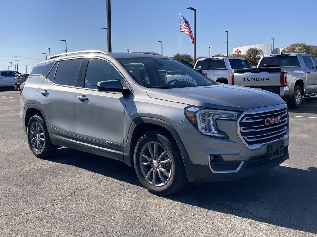 2024 GMC Terrain SLT
