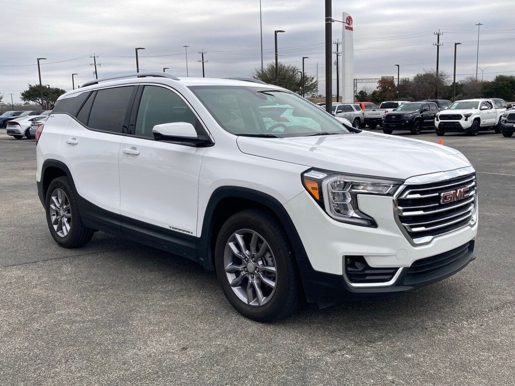 2024 GMC Terrain SLT