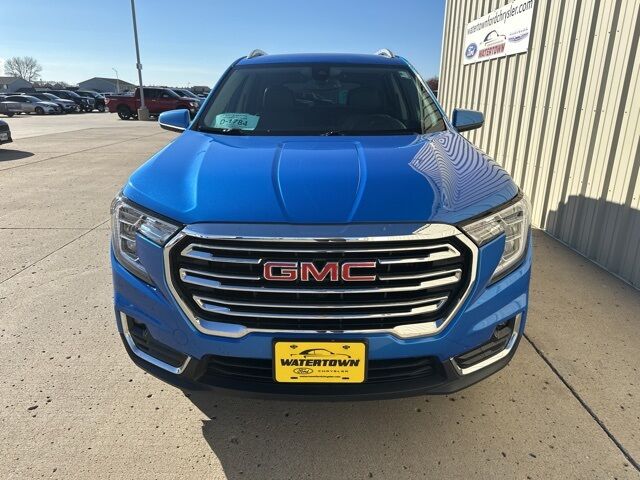 2024 GMC Terrain SLT Watertown SD